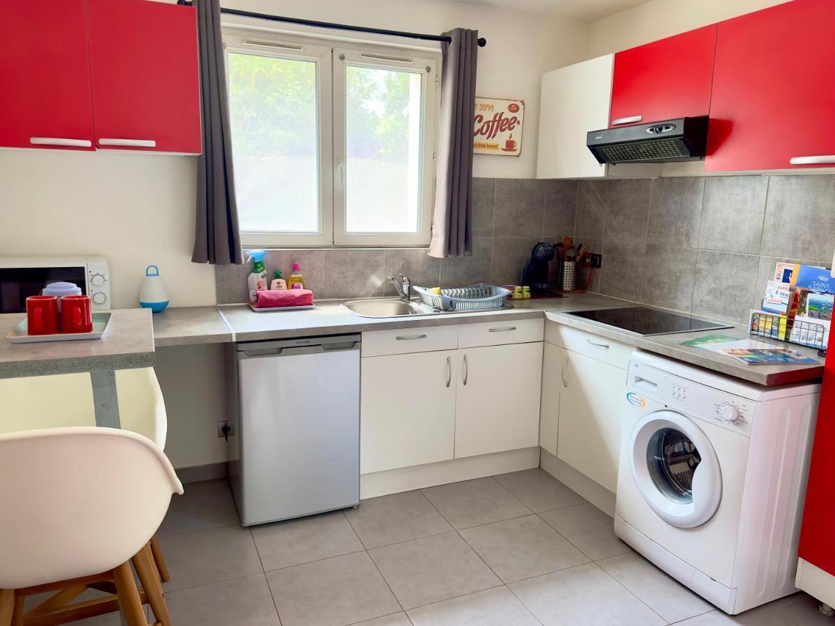 Studio Au Calme Tout Confort Proche Des Plages - Jardin Wifi Parking Frejus Exterior photo