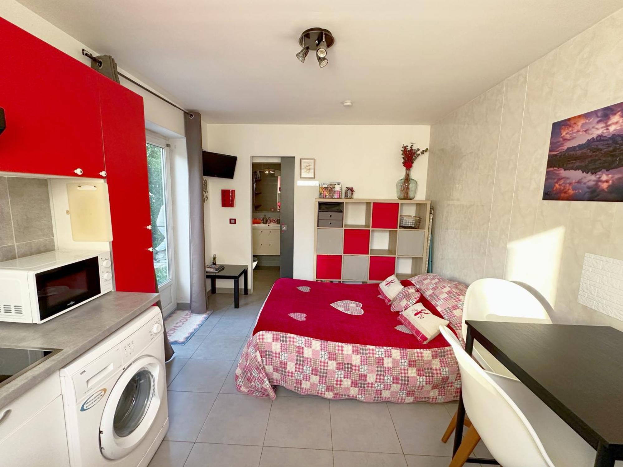 Studio Au Calme Tout Confort Proche Des Plages - Jardin Wifi Parking Frejus Exterior photo